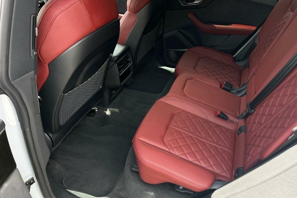 Audi SQ8 Petrol Black #44