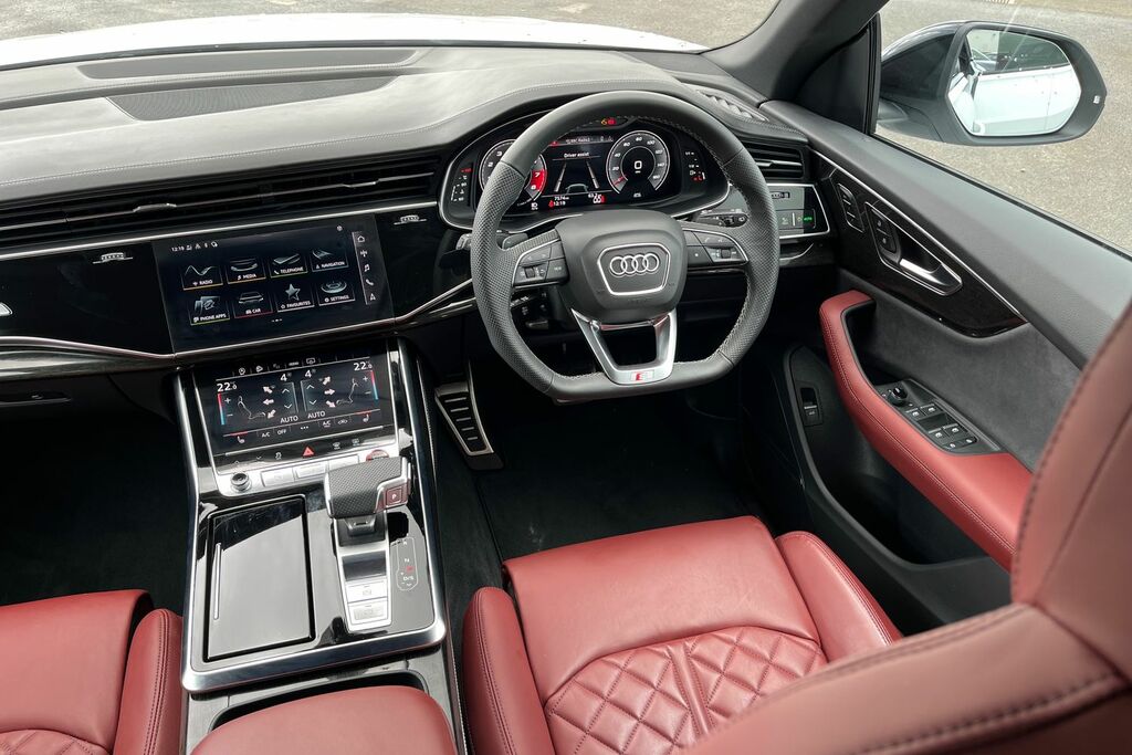 Audi SQ8 Petrol Black #39