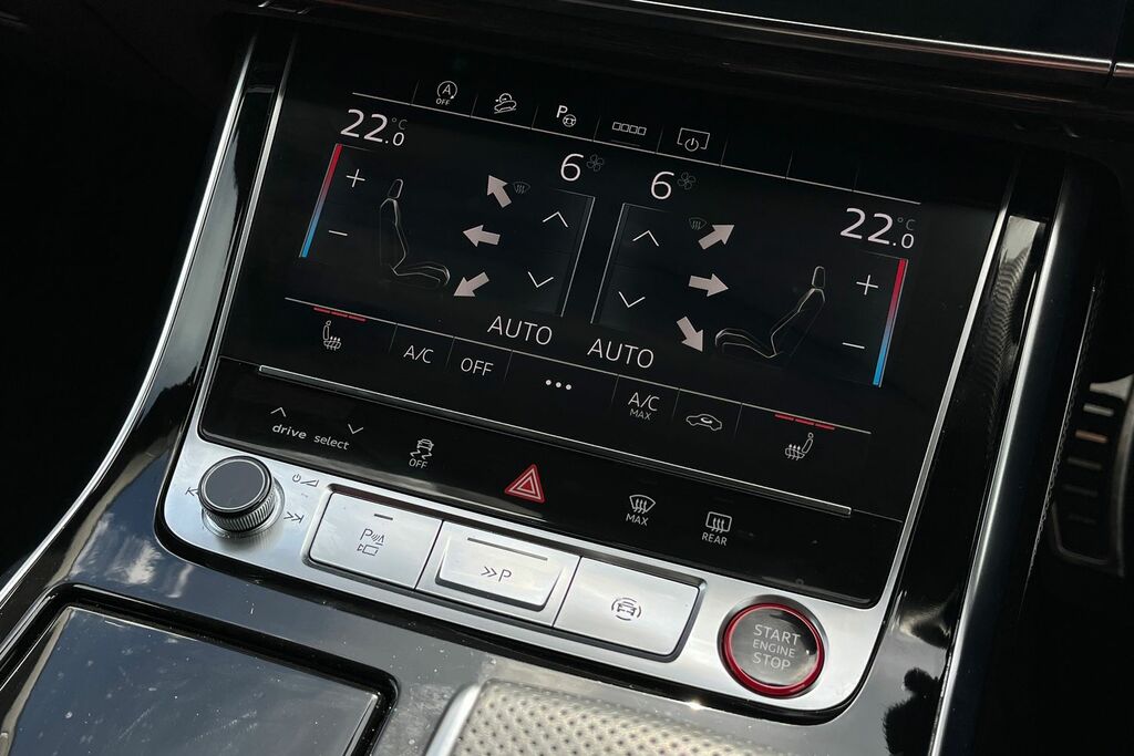 Audi SQ8 Petrol Black #31