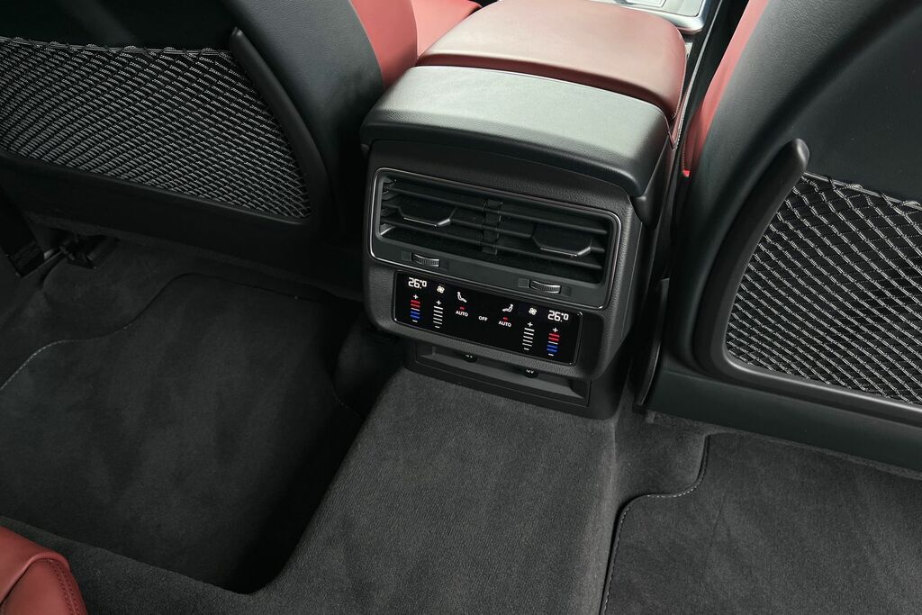 Audi SQ8 Petrol Black #55