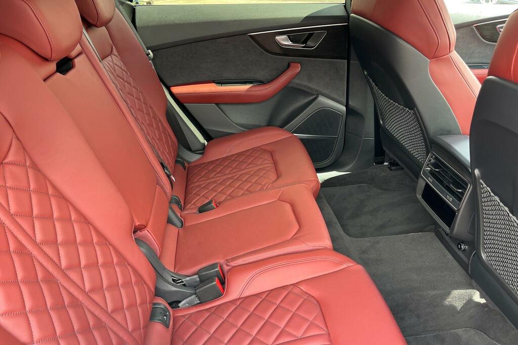 Audi SQ8 Petrol Black #46