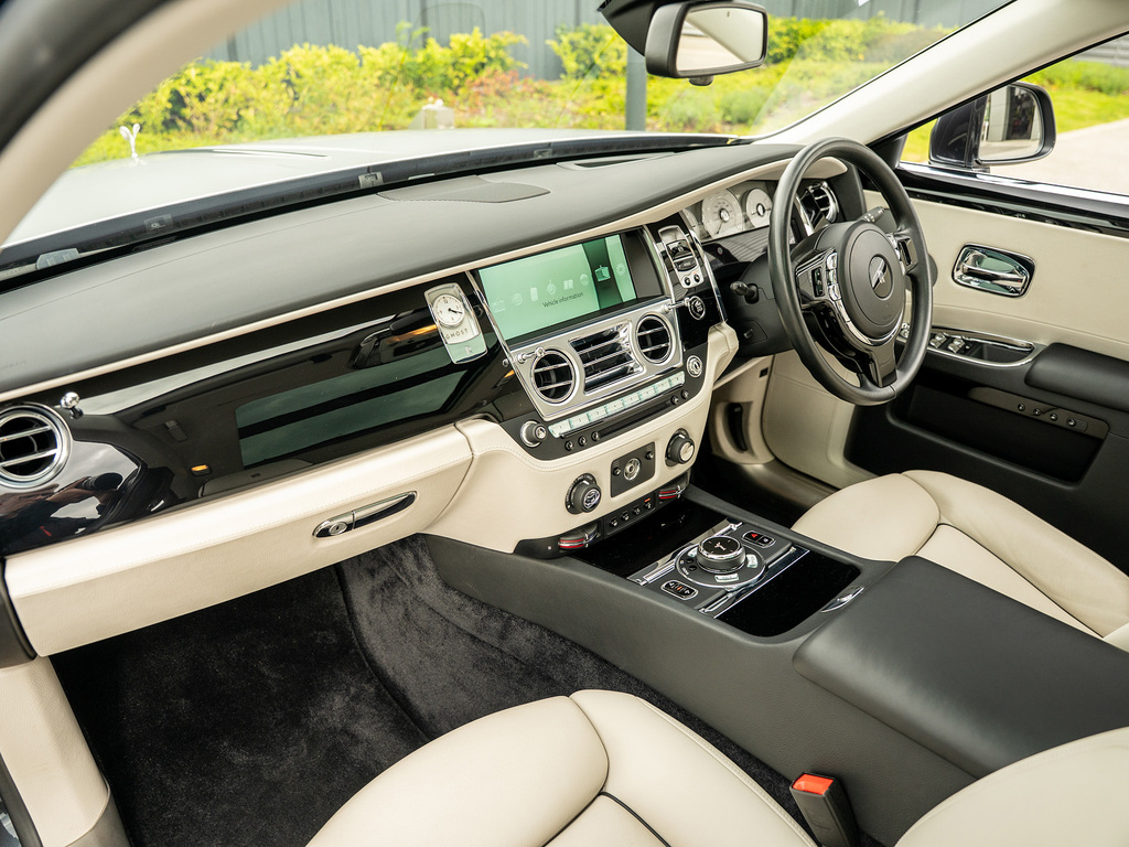 Rolls-Royce Ghost 6.6 V12 Euro 6  #30