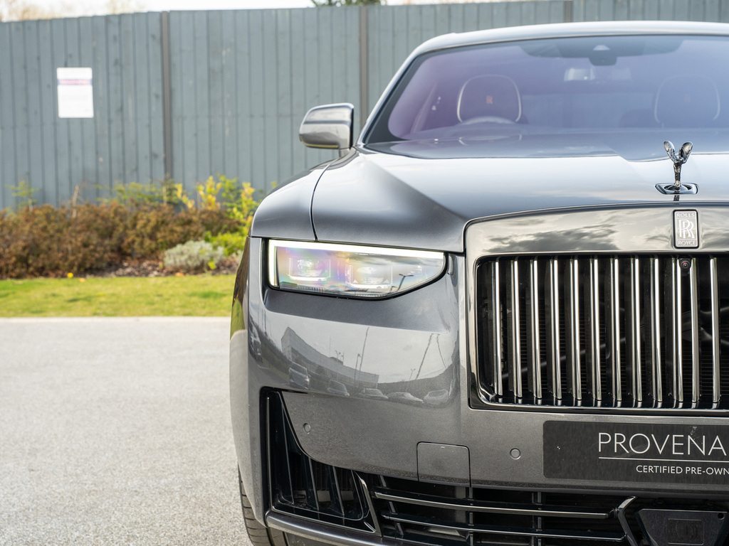 Rolls-Royce Ghost 6.75 V12 Black Badge Saloon 4Wd Eu YB25OTR Black #46