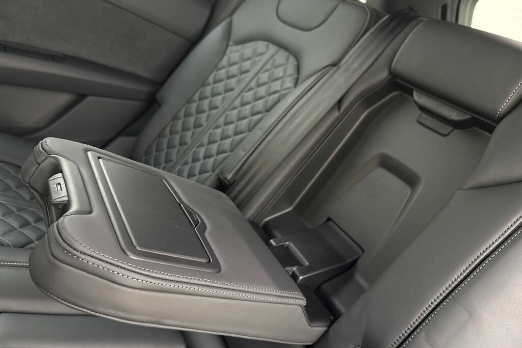 Audi SQ7 Suv Silver #28