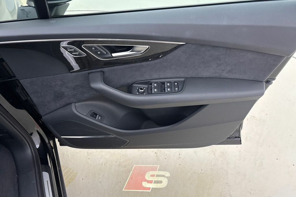 Audi SQ7 Suv Silver #29