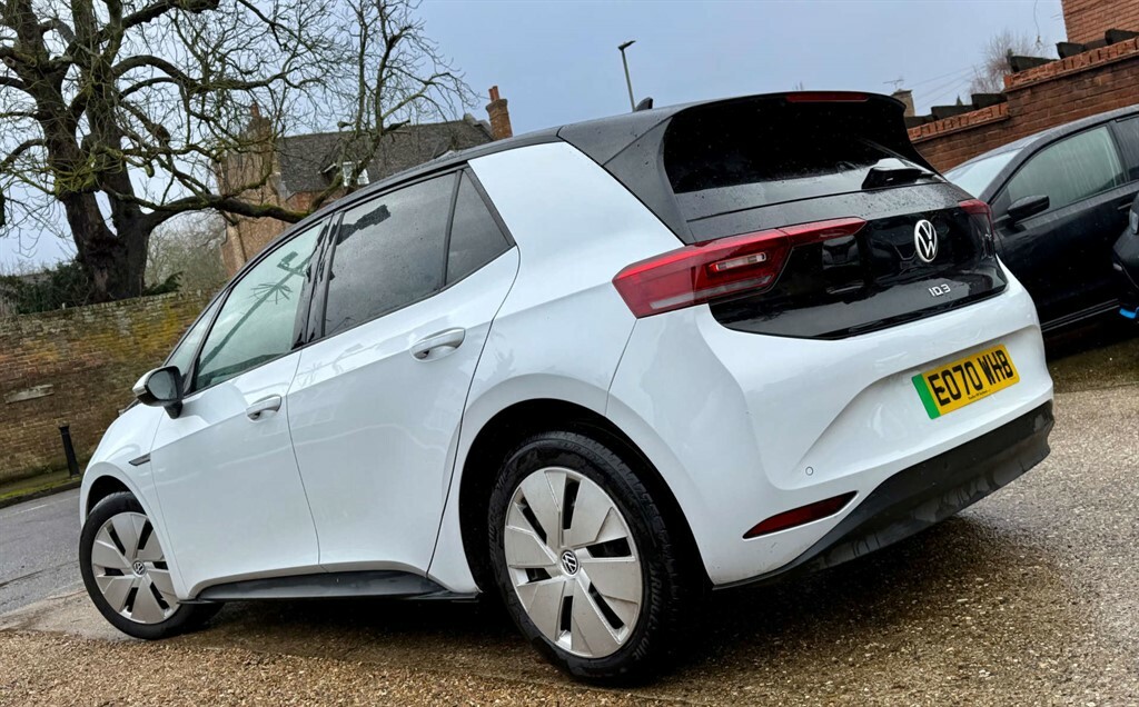 Volkswagen ID.3 Hatchback EO70WHB White #6