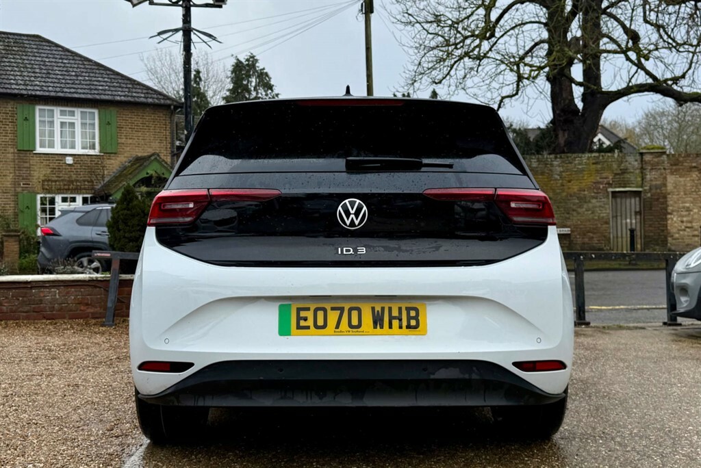 Volkswagen ID.3 Hatchback EO70WHB White #4