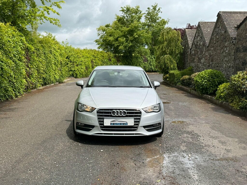 Audi A3 1.6 Tdi Sport Sportback Euro 5 Ss GL14GZN Silver #2