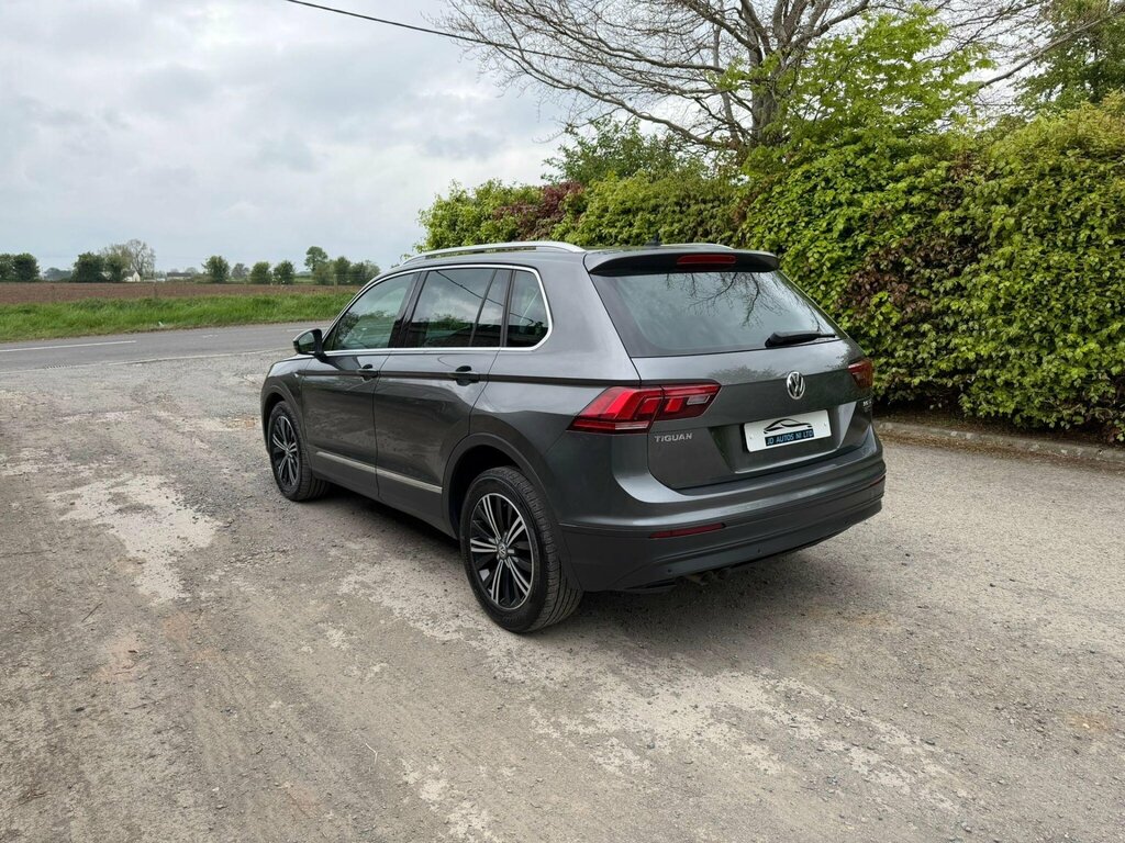 Volkswagen Tiguan 2.0 Tdi Bluemotion Tech Se Navigation Dsg 4Motion WD66KVT Grey #4