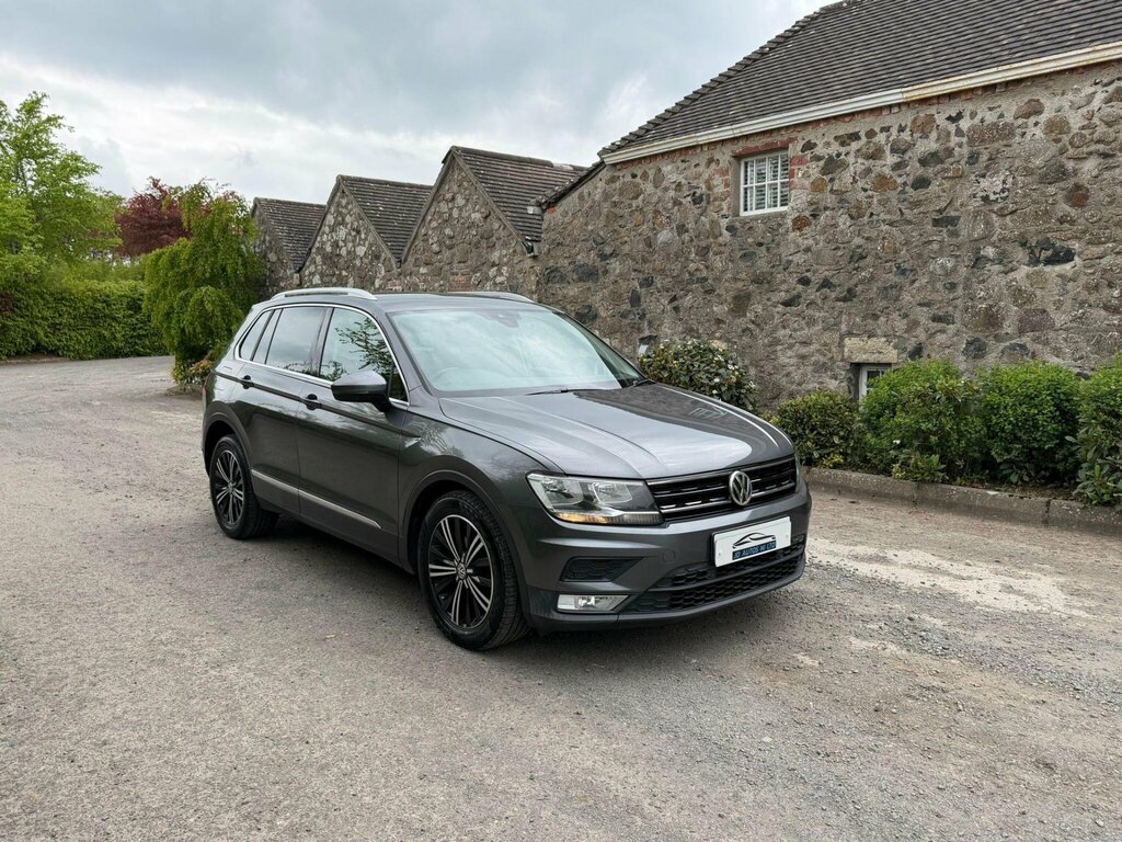Volkswagen Tiguan 2.0 Tdi Bluemotion Tech Se Navigation Dsg 4Motion Grey