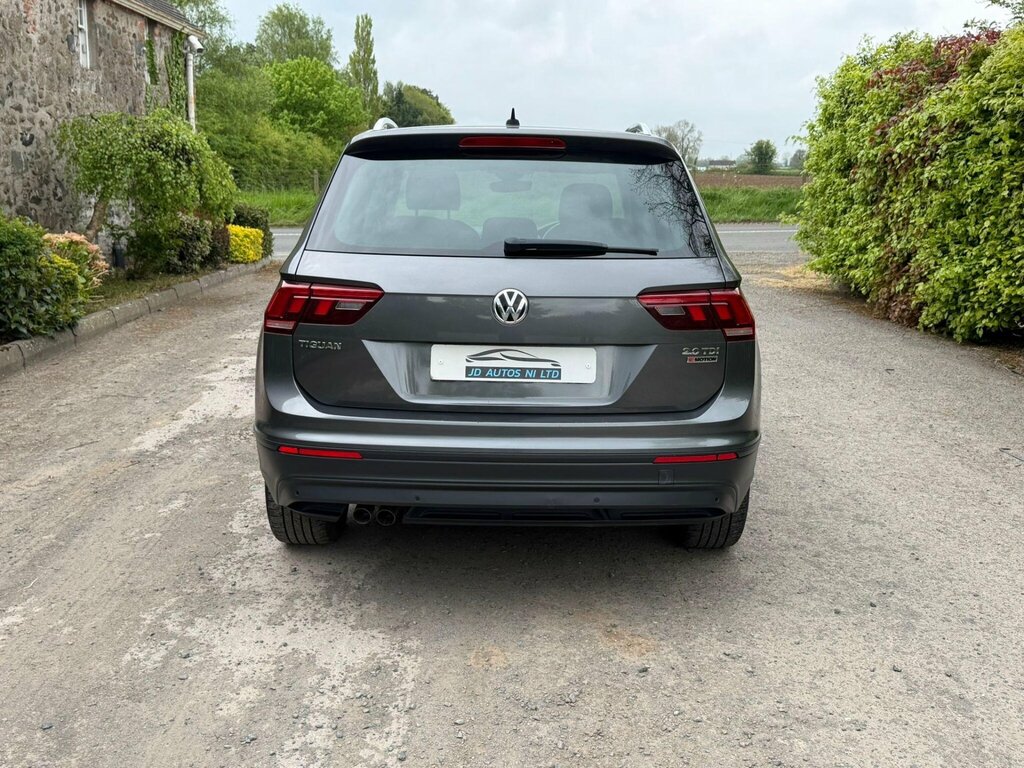 Volkswagen Tiguan 2.0 Tdi Bluemotion Tech Se Navigation Dsg 4Motion WD66KVT Grey #5