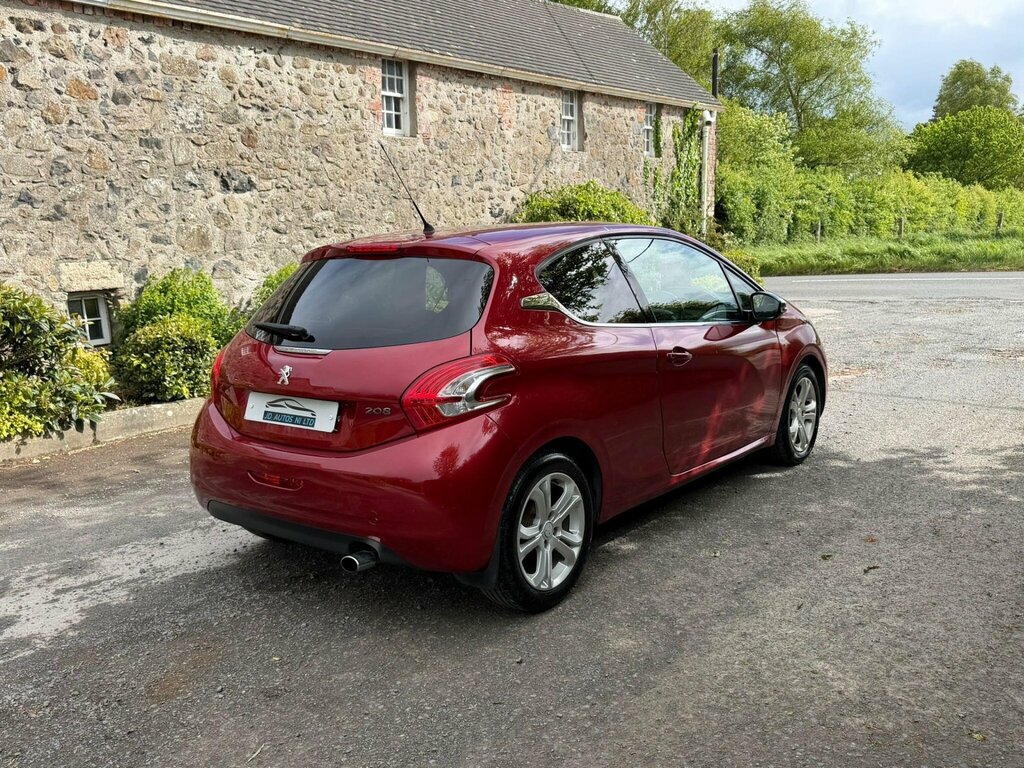 Peugeot 208 1.2 Vti Allure Euro 5 AGZ9429 Red #6