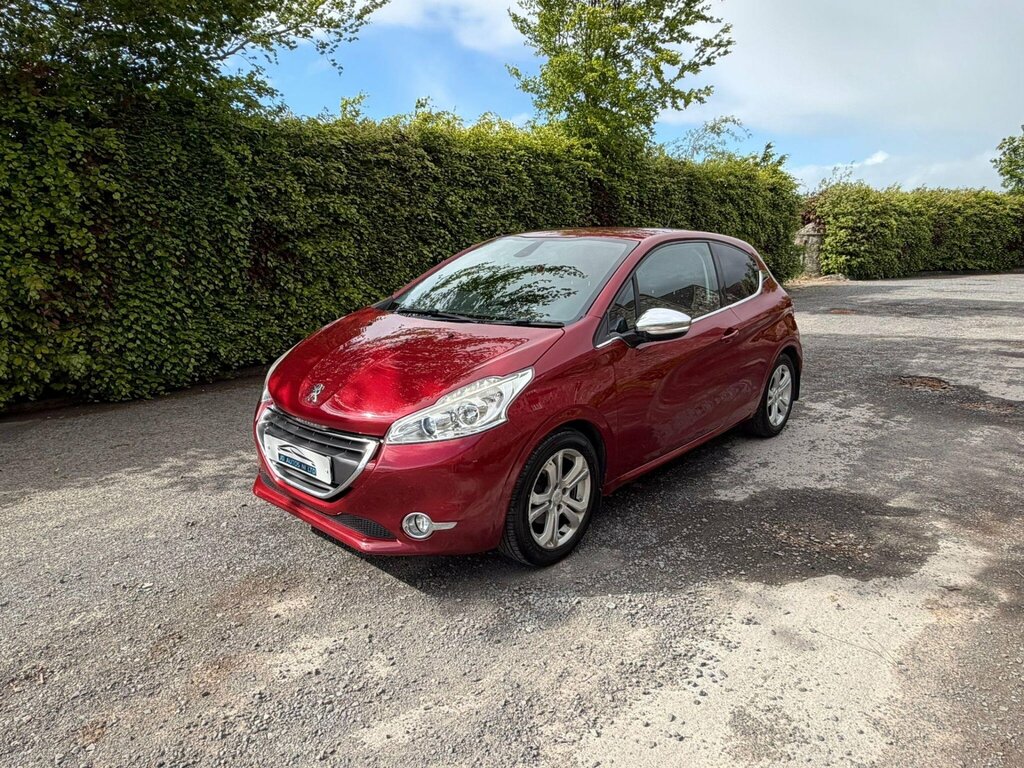 Peugeot 208 1.2 Vti Allure Euro 5 AGZ9429 Red #3
