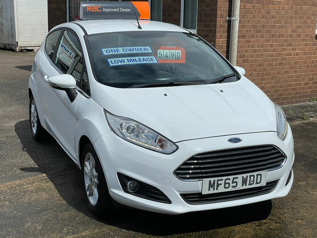 Ford Fiesta 1.25 Zetec Hatchback Euro 6 82 White