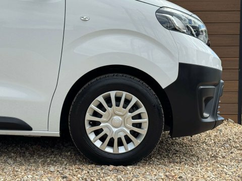Toyota PROACE 1.5D Combi Medium  #10
