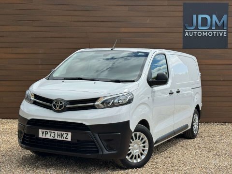 Toyota PROACE 1.5D Combi Medium  #9