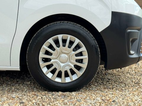 Toyota PROACE 1.5D Combi Medium  #12