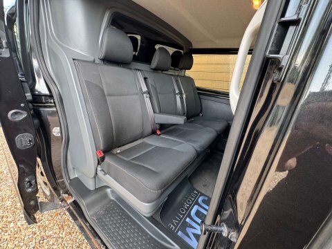 Nissan NV300 Mpv #21