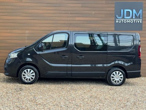 Nissan NV300 Mpv #8