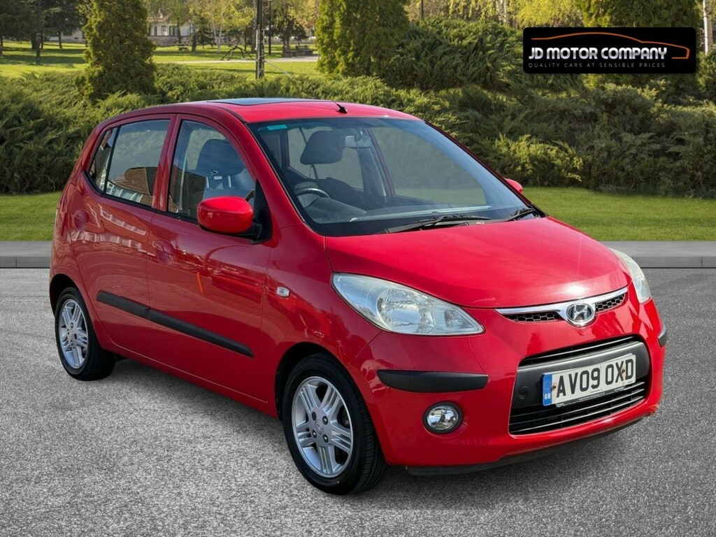 Hyundai I10 1.2 Classic 77 Bhp Silver #1