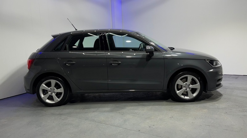 Audi A1 Sportback Tfsi Sport VU66XKD Grey #5