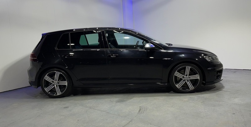 Volkswagen Golf R VK15SNU Black #4