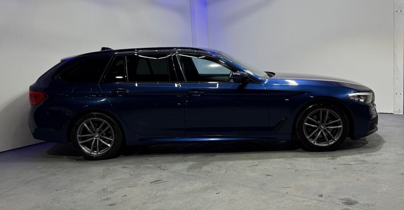 BMW 5 Series 520D M Sport Touring YH19NEP Blue #4