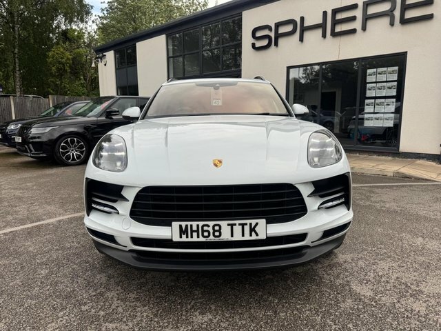 Porsche Macan Suv Pdk MH68TTK White #2