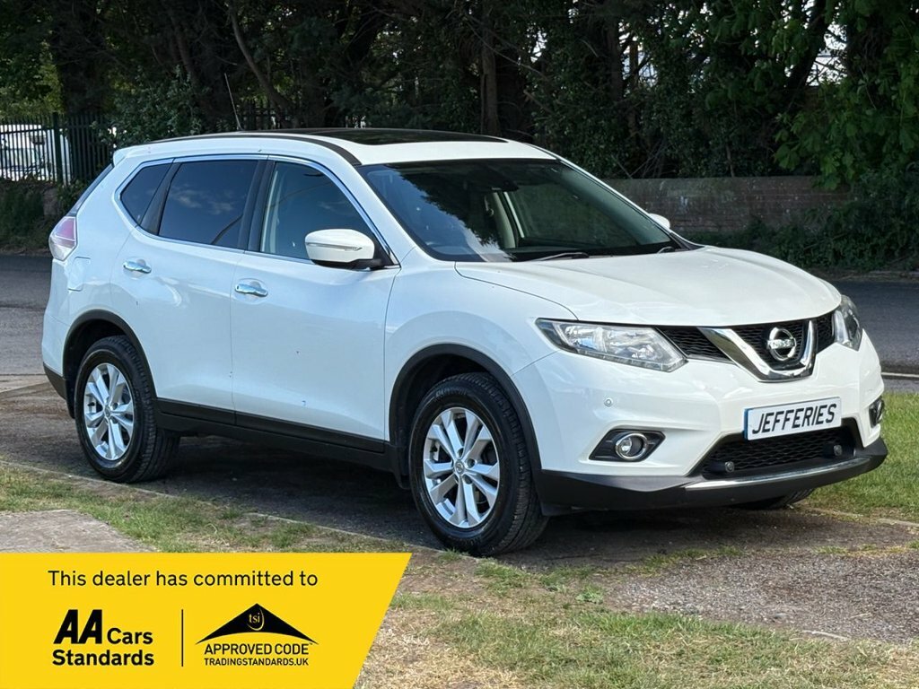Nissan X-Trail 1.6L Acenta White