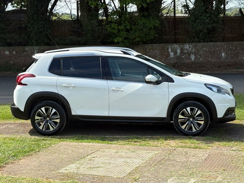 Peugeot 2008 1.2L Allure RK67FPX White #4