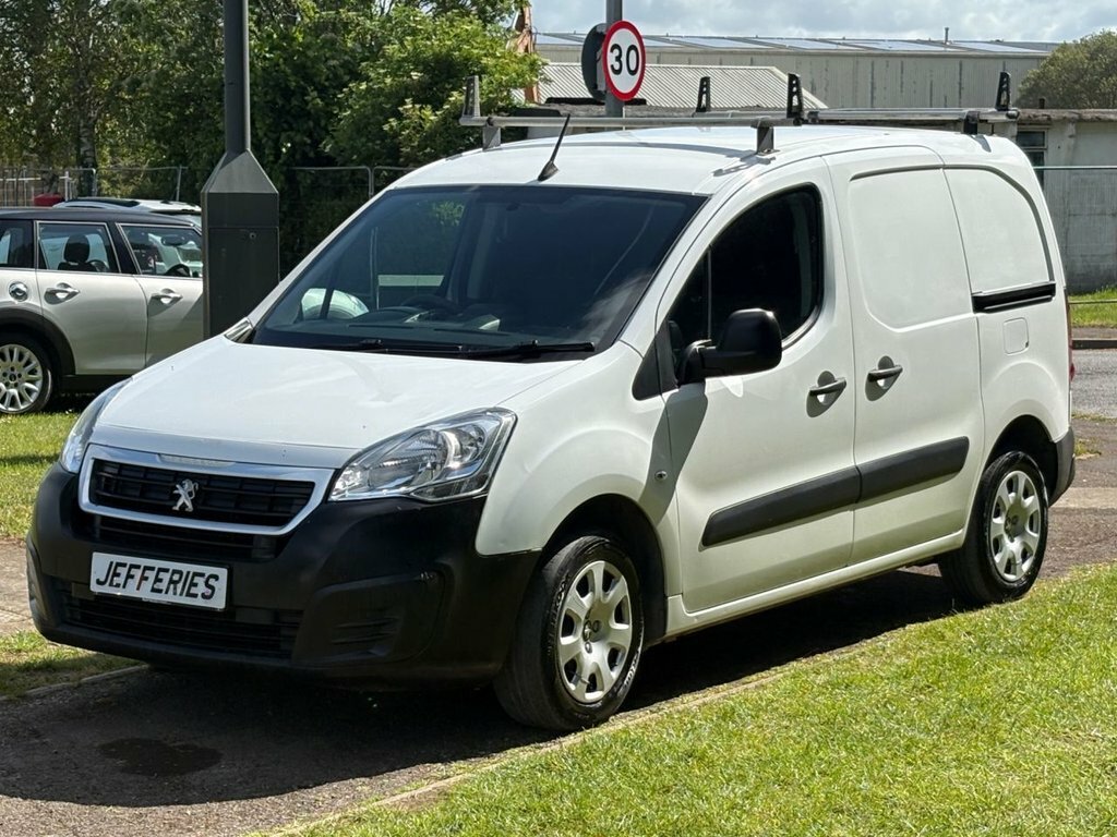 Peugeot Partner 1.6L Professional WJ68JCY White #3