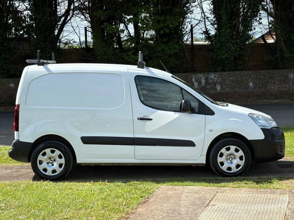 Peugeot Partner 1.6L Professional WJ68JCY White #5