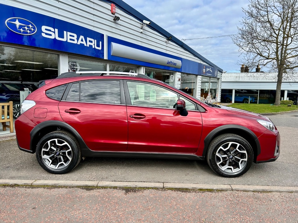 Subaru XV 2.0D Se Premium Red #2
