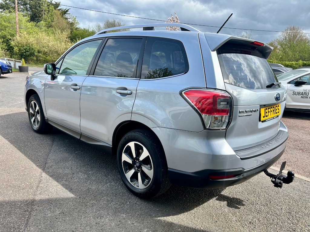 Subaru Forester 2.0D Xc Premium Lineartronic Silver #5