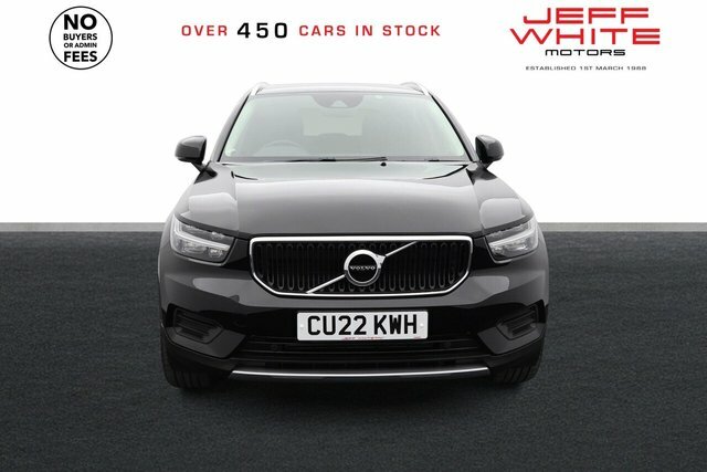 Volvo XC40 T3 Momentum Privacy CU22KWH Black #4