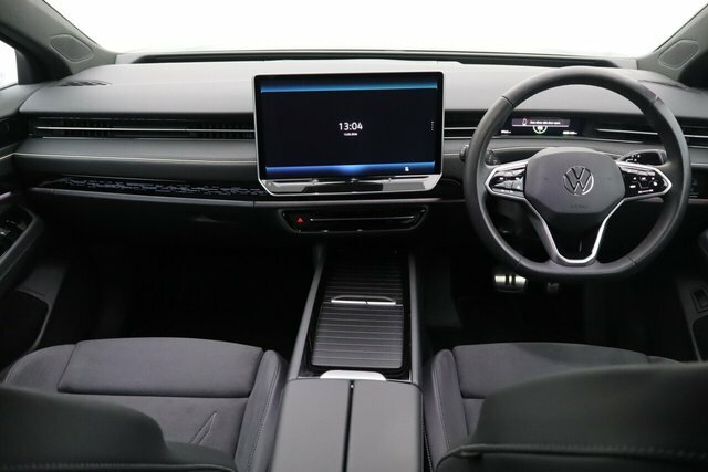 Volkswagen ID.7 77Kwh Match Tourer Estate VO74ENK Black #2