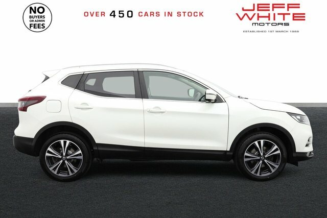 Nissan Qashqai Dig-t N-connecta Pan CU21XMM White #6