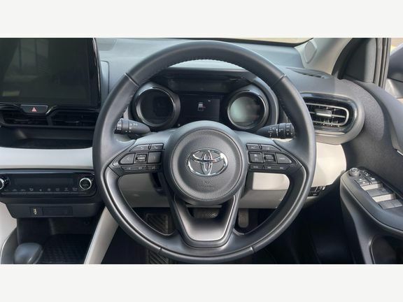 Toyota Yaris Excel Silver #6