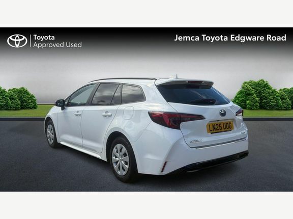 Toyota Corolla Corolla Commercial 1.8 Hybrid LN25UOG White #4