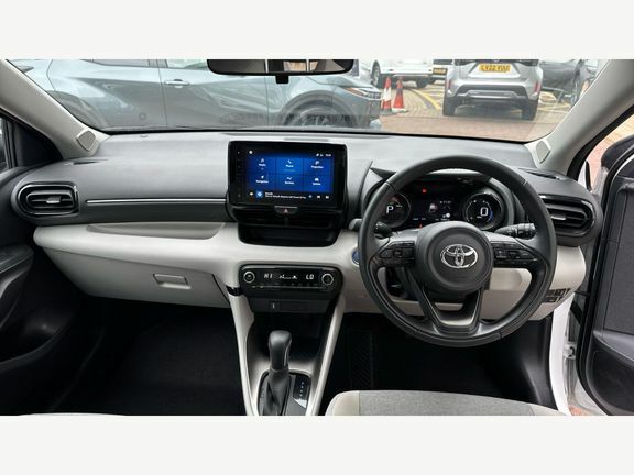 Toyota Yaris Excel LV72VYZ White #5