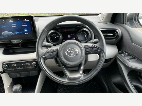 Toyota Yaris Excel LY73CEV White #6