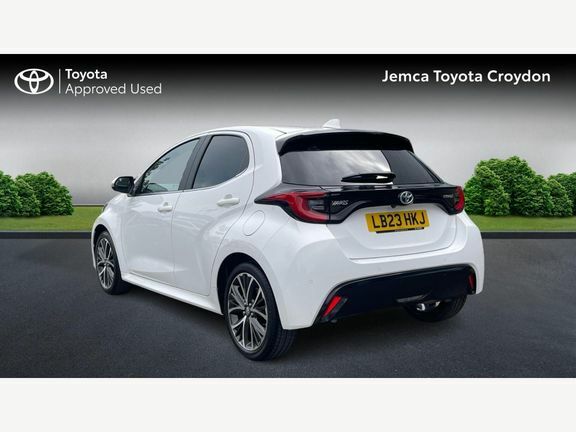 Toyota Yaris Excel LB23HKJ White #4