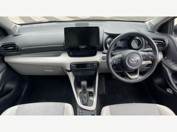 Toyota Yaris Excel LB23HKJ White #6