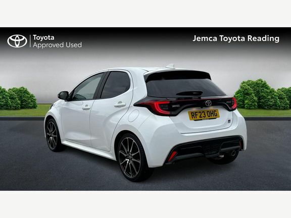 Toyota Yaris Gr Sport RF23OHG White #4