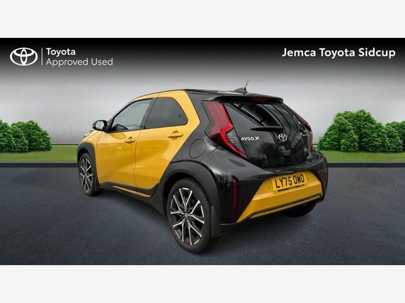 Toyota Aygo X Gr Sport LY75OWO Yellow #4