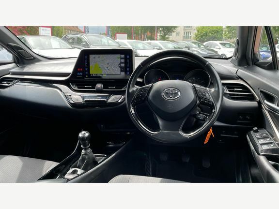 Toyota C-Hr Red Edition 1.2M Red #6