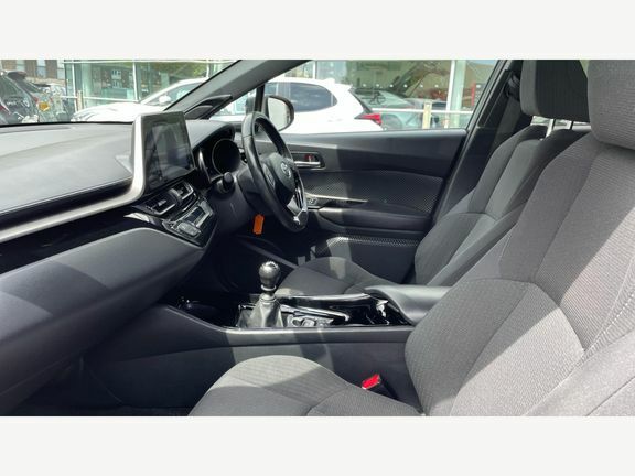 Toyota C-Hr Red Edition 1.2M Red #5