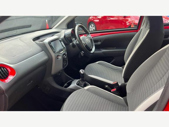 Toyota Aygo X X-play M LX70ZKV Red #5