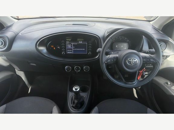 Toyota Aygo X Pure Manual LP73UJR White #6