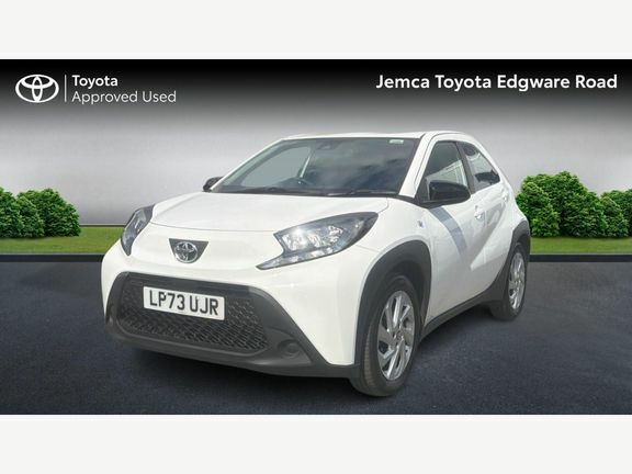 Toyota Aygo X Pure Manual LP73UJR White #3